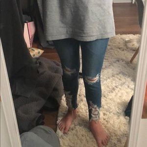 american eagle ripped jeans